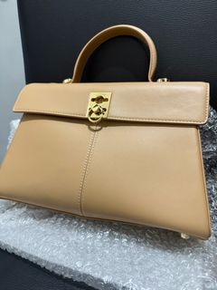 （分類：）位於 。 由 msyuenn 提交（商品編號 1350805653，圖片 1）。簡介： 。