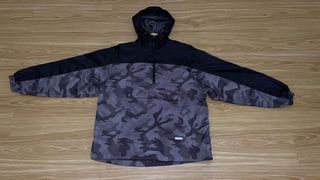 (Kategori: ) berada di . Dikirim oleh dijalan.thrift (ID iklan 1350780773, Gambar 1). Deskripsi: .