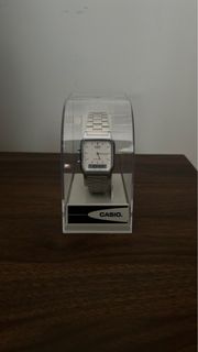 (Category: ) located in . Submitted by shopwithniko (Listing ID 1350771272, Image 1). Description: .
