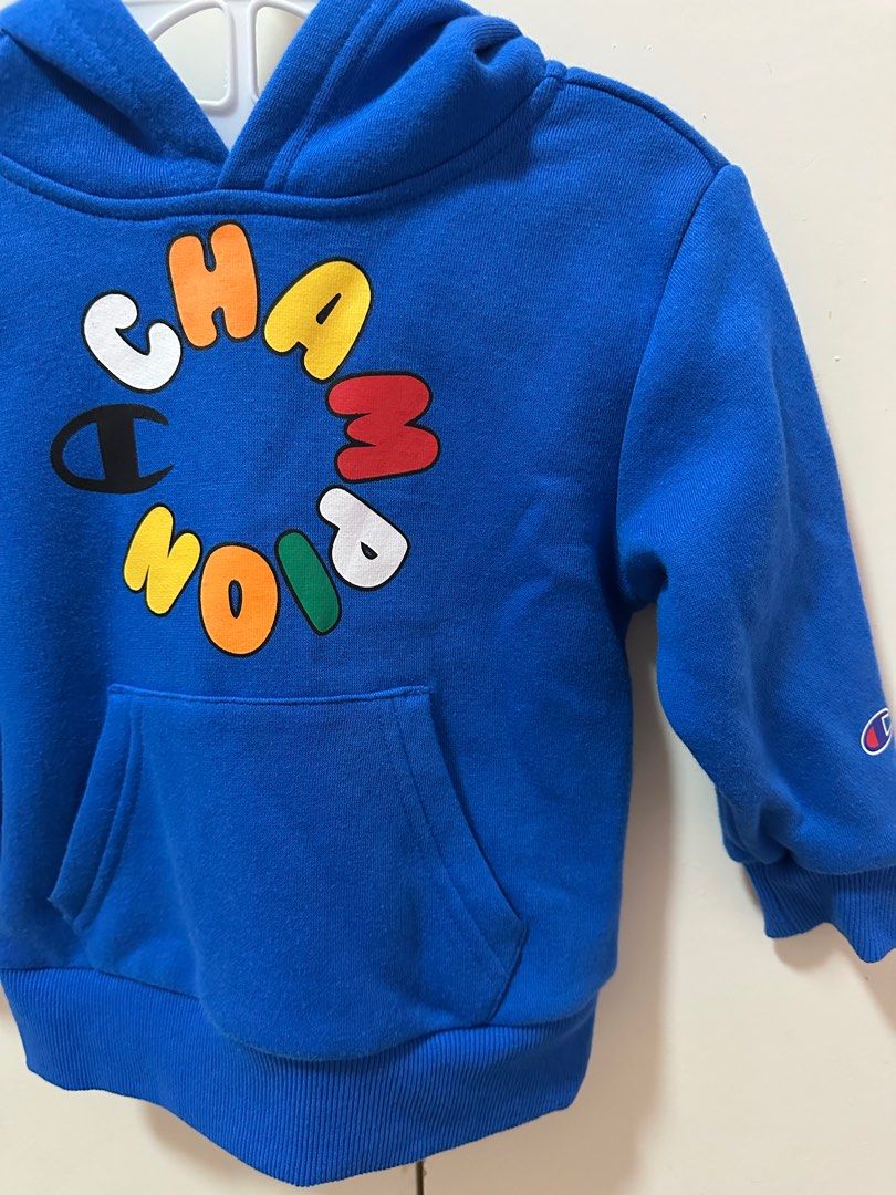 Champion hoody for toddler (Category: Babies & Kids Fashion) located in Binangonan. Submitted by tinderella_ (Listing ID 1350713455, Image 2). Description: Bought this from US 🇺🇸 Has minimal issue, seen on photo (slime stain) Super bago pa 😊 .