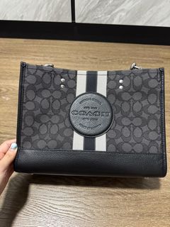 (Category: ) located in . Submitted by preloved__ (Listing ID 1350846685, Image 1). Description: .