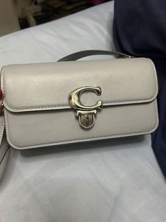 (Category: ) located in . Submitted by shopvaucia (Listing ID 1350743679, Image 1). Description: .