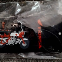 (Kategori: ) berada di . Dikirim oleh toystuku (ID iklan 1350713369, Gambar 1). Deskripsi: .