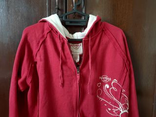 (Category: ) located in . Submitted by jojo2020_preloved (Listing ID 1350775833, Image 1). Description: .