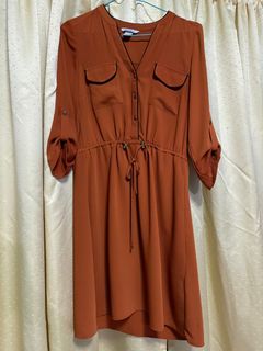 (Category: ) located in . Submitted by liniswardrobe (Listing ID 1350834620, Image 1). Description: .