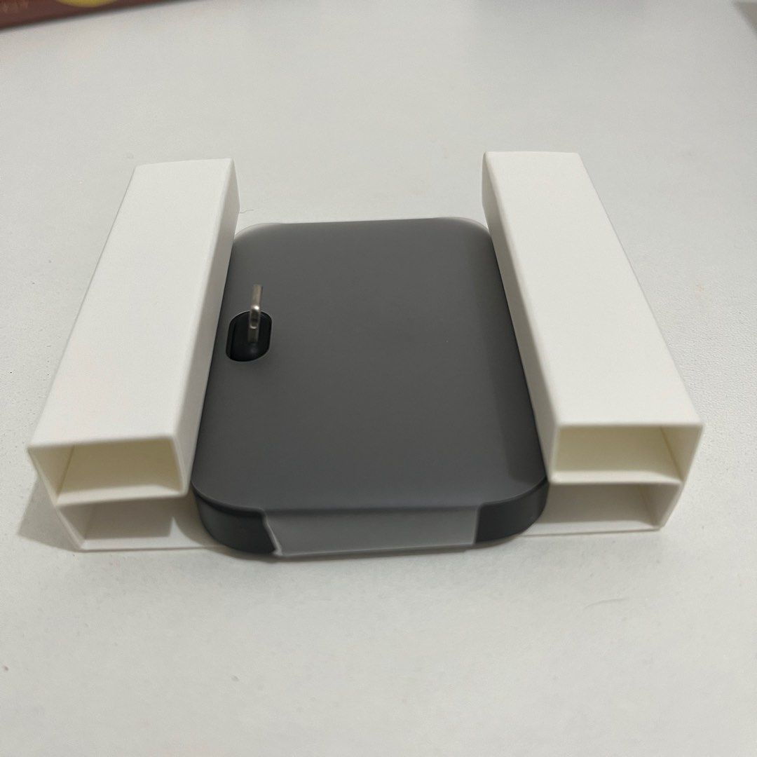 iPhone Lightning Dock Black (Category: Chargers & Cables) located in Quezon City. Submitted by freshlumpia (Listing ID 1350874539, Image 3). Description: BRAND NEW !! Used once only to try if it works RFS: I accidentally got two of the same product lmao 💀 The dock provides 5 volts of power at up to 2.5 amps for quicker charging and includes a 3.5 mm audio jack to attach headphones or speakers. It does not support fast charging from a power adapt