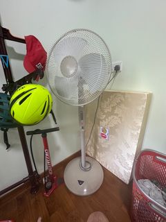 (Category: ) located in . Submitted by rogerleong2121 (Listing ID 1350747932, Image 1). Description: .