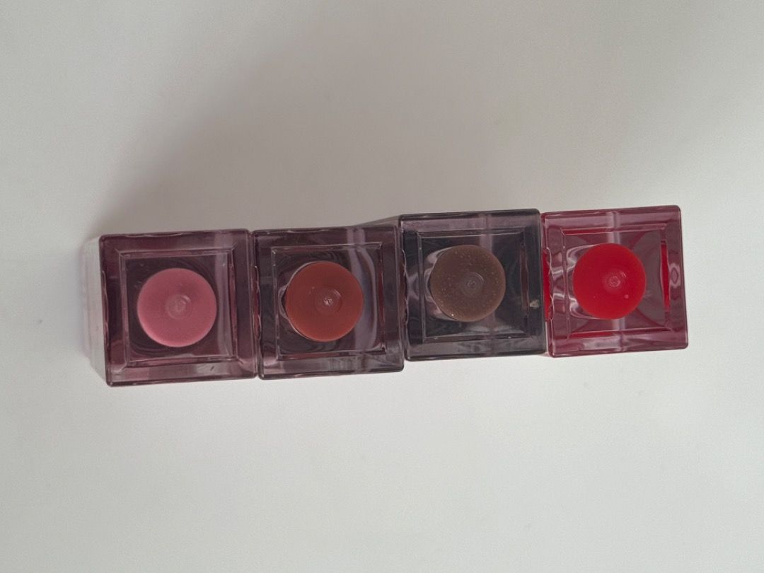 Lifter plump (Category: Makeup) located in Quezon City. Submitted by declutteringnini (Listing ID 1350718427, Image 2). Description: ₱175 each Brand new and sealed. Price is FIRM.