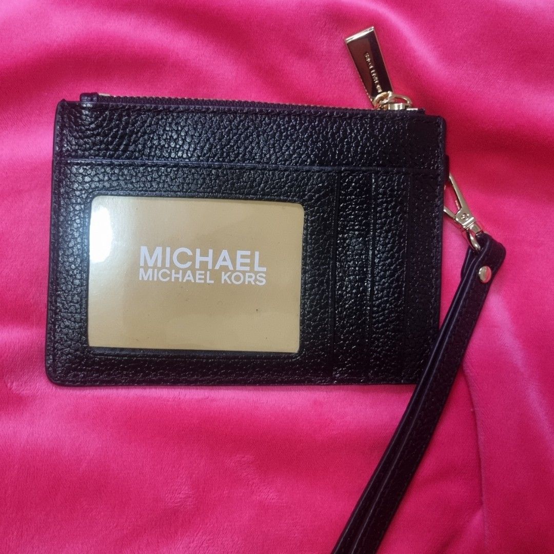 Michael Kors Jet Set Small Coin Purse (Category: Luxury Bags & Wallets) located in Quezon City. Submitted by leafgo.ph (Listing ID 1350745604, Image 3). Description: Michael Kors Jet Set Small Coin Purse Brand New - authentic - bought at 4k - RFS: not used.