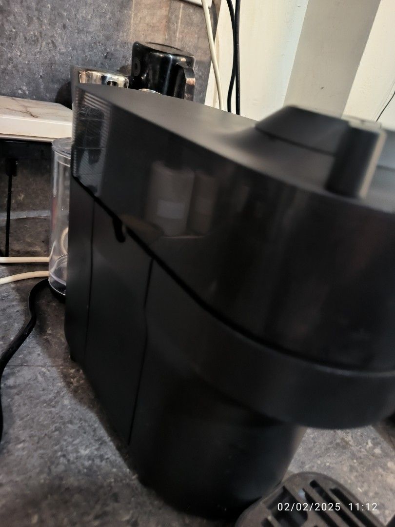 Nespresso vertuo pop (Category: Coffee Machines & Makers) located in Pulilan. Submitted by srtidon (Listing ID 1350731633, Image 2). Description: Working with minor scratches only..
