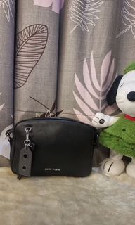 (Category: ) located in . Submitted by dreamrabbitstudio (Listing ID 1350822447, Image 1). Description: .