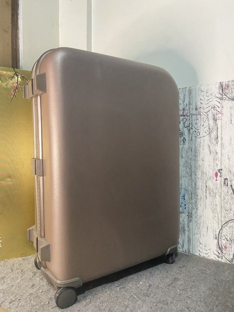 ORIGINAL CALAM BYB: MARUEM (Category: Luggage) located in Manila. Submitted by jzjapansurplus (Listing ID 1350865152, Image 3). Description: 💴💴 IMPORTED FROM JAPAN ORIGINAL CALAM BY: MARUEM BRAND LARGE TO XL SIZE LUGGAGE 🎯 KEY LOCK 🎯 CLIP TYPE 🎯 TOP HANDLE CARRY 🎯 SMOOTH WHEELS ROTATION 🎯 TOP AND SIDE HANDLE CARRY 🎯 DURABLE CASE 🎯 WIDE SPACE CAPACITY NO USSUE .. MINIMAL MARK OF USAGE‼️.