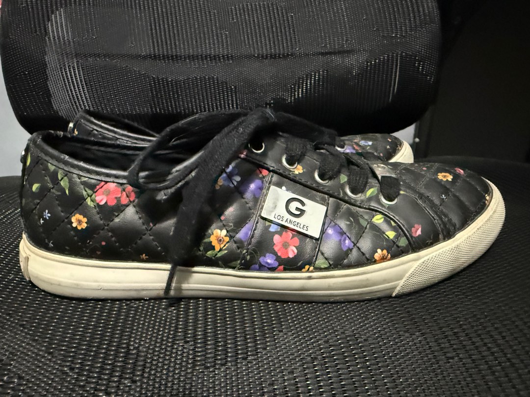 gbg guess sneakers