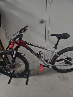 (Category: ) located in . Submitted by DHbike (Listing ID 1350748186, Image 1). Description: .