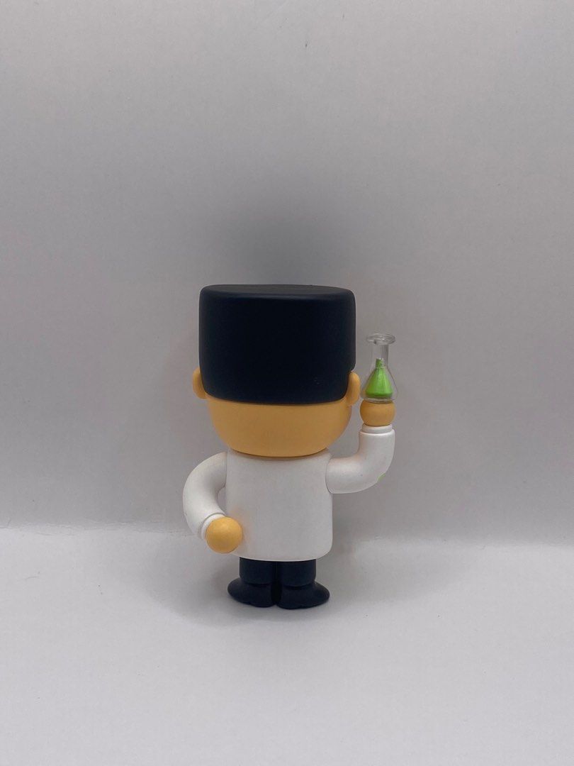 POPMART PPG The Professor Figure (Category: Designer & Blind Box Toys) located in Pateros City. Submitted by flukycharms (Listing ID 1350715736, Image 2). Description: -what you see is what you get 💗✨ -no bnf -missing standee -💯 authentic .