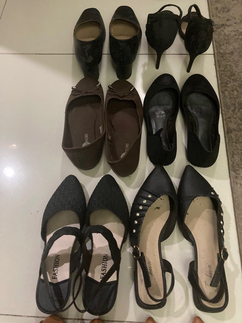Preloved shoes sizes 6 & 7 (Category: Loafers) located in Mandaluyong City. Submitted by rominagrace (Listing ID 1350855968, Image 3). Description: Preloved various flats and heels Aldo black heels size 6 P100 BlAck shoes with heels size 7 P50 Melissa gel black shoes size 6 P50 Solemate brown flat P20 Fashion black with silve stones size 7 P50 Fashion with black strap size 7 P50 Fashion carame with silver stone size 7 P50 Mario d boro caramel siz