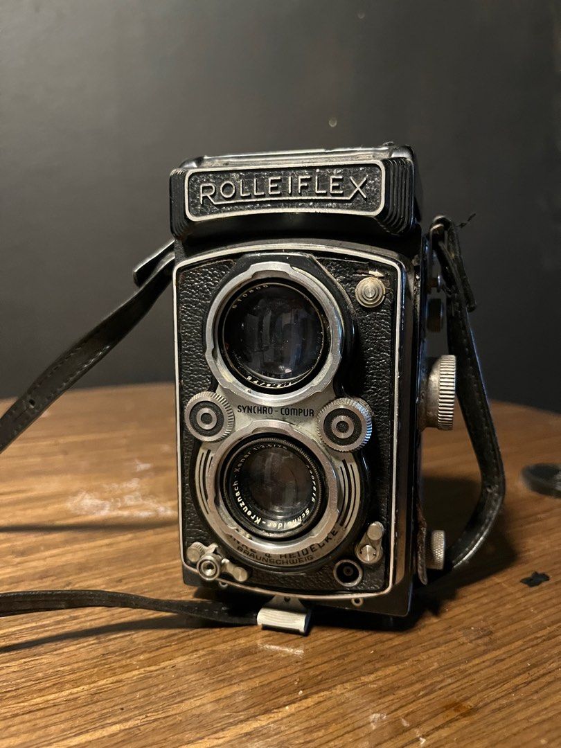 Rolleiflex Camera (Category: Cameras) located in Manila. Submitted by scorpiostudios__ (Listing ID 1350896544, Image 1). Description: Rfs: decluttering.