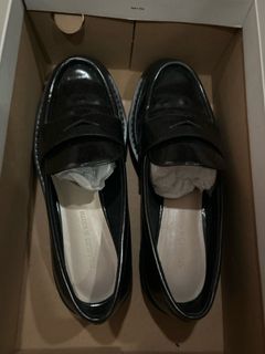(Category: ) located in . Submitted by pret-a-shop (Listing ID 1350758178, Image 1). Description: .