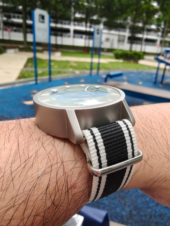 Sette Venti Automatic (Category: Men's Watches) located in Singapore. Submitted by sonuva (Listing ID 1350751950, Image 3). Description: Got this watch from Spring Sprang Sprung 2023. Impulse buy. Selling as it's not getting wrist time (prefer less chunky watch). Leather strap is unused. Watch paired with Nato strap. Only wore to office couple of times. For some reason, the sides seem foggy (see picture). Back looks dirty from picture due to stic