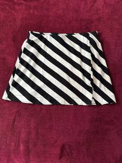 (Category: ) located in . Submitted by lizzie_qu (Listing ID 1350834496, Image 1). Description: .