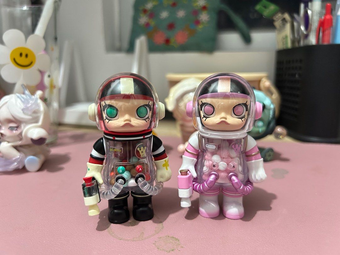 Space Molly 100% version 3 ’Heartfelt’ & ‘Graffiti’ (Category: Designer & Blind Box Toys) located in Manila. Submitted by declutteringclubbbb (Listing ID 1350813663, Image 1). Description: - heartfelt space molly (₱650) - graffiti space molly (₱700) - with free space molly keychain cases - both with box and foil - mint condition - bought at popmart moa mop: gcash/maya mod: j&t/lbc/lalamove.