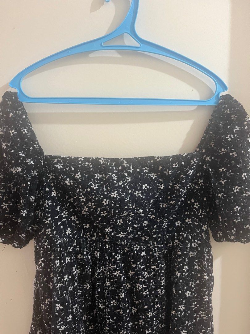 Square neck eyelet dress (Category: Dresses) located in Makati City. Submitted by everything_below300 (Listing ID 1350811234, Image 2). Description: Get this popular square neck dress for only P500! :) used only once because it doesn't go with my personal style. This looks good for both Small to Medium. .
