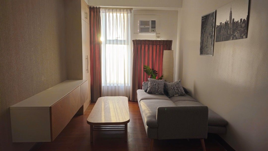 Studio unit for rent in Paseo de Roces Makati (Category: Apartments & Condos) located in Caloocan City. Submitted by by_av (Listing ID 1350841840, Image 3). Description: Location: Paseo de Roces, Chino Roces Ave, Makati City Property details: - Interior designed studio unit (25.5 sqm) - Semi furnished - 28th floor - Tower 1 (Legazpi) - No parking Terms: - Minimum 1 year contract - Rental rate inclusive of Association Dues - 1 month advance, 1 mon