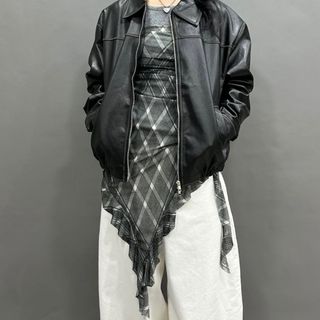 （分類：）位於 。 由 helloguyss._ 提交（商品編號 1350868339，圖片 1）。簡介： 。