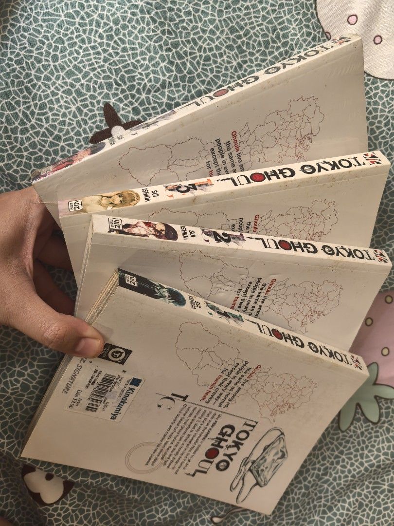 TOKYO GHOUL VOL 1-4 (Category: Comics & Manga) located in San Fernando. Submitted by zeb0127 (Listing ID 1350799151, Image 3). Description: With a bit sprayed edge MOP - GCASH MOD - JNT.