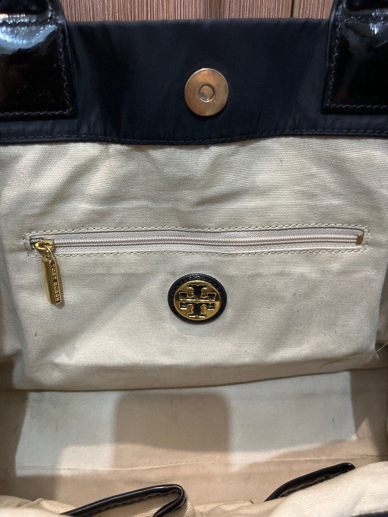 Tory Burch mini Ella Tote bag (Category: Luxury Bags & Wallets) located in Santa Maria. Submitted by professionalwoman (Listing ID 1350798686, Image 3). Description: Original Tory Burch Nylon and patent leather Canvass inside needs cleaning.