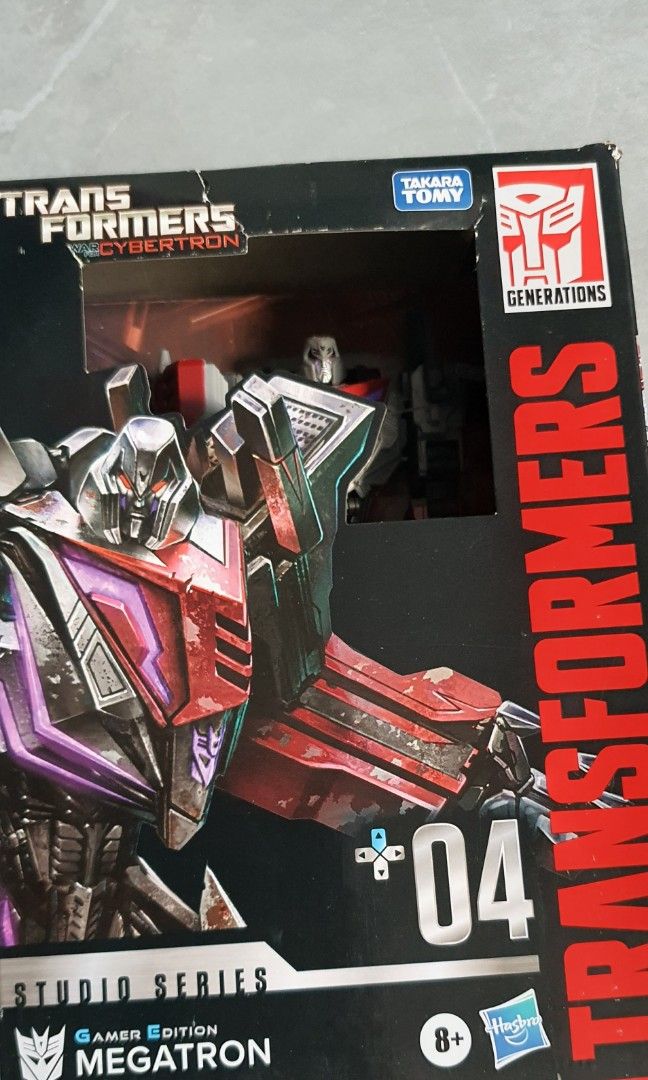 Transformers (Assorted) Deluxe Class (Check the product description for the updated item count.) (Category: Action & Battle Toys) located in Pasig City. Submitted by bechay2 (Listing ID 1345683391, Image 2). Description: Transformers (Assorted) Size: Deluxe class - Universal Studios Optimus Prime 1,600 - Legacy Predacon Tarantulas 1,400 - Legacy Skids 1,500 Size: Voyager class - Thrust SS76 2,200 - Ratchet SS86 2,200 - Sold -Megatron 2,000 -Night