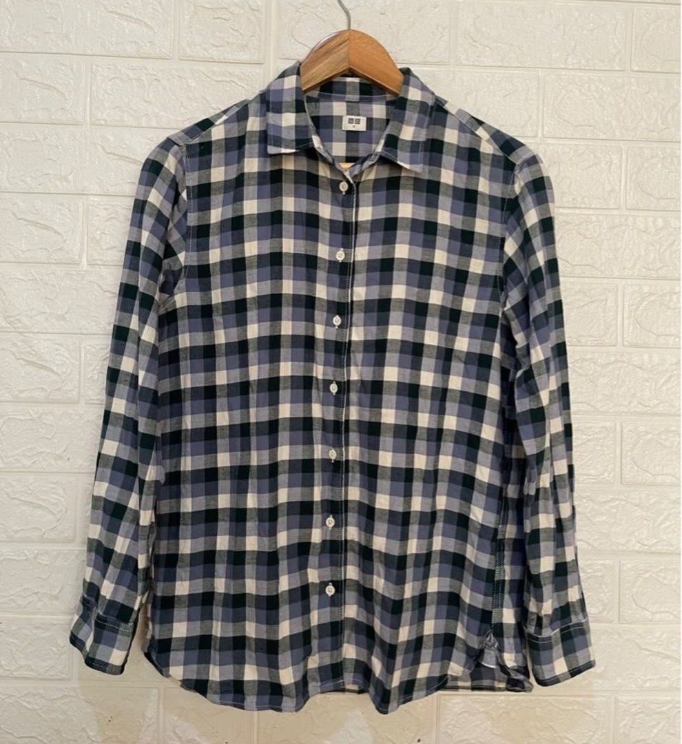 Uniqlo longsleeves -bundle (Category: Longsleeves) located in Batangas. Submitted by declutter_harleth (Listing ID 1350726567, Image 1). Description: Size M No issues Decluttering Lp posted .