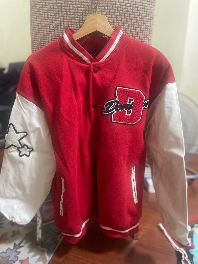 Varsity Jacket Baseball Bundle (Category: Tshirts & Polo Shirts) located in Singapore. Submitted by rigoutofficial (Listing ID 1350786235, Image 1). Description: Swipe for more Dm for each prices and sizes Range from $29-$49 Buy 2 pieces :$5 off Buy 3 or more pieces : $10 off Buy whole bundle 15 pieces for $299.
