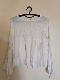 (Category: ) located in . Submitted by me2ucloset (Listing ID 1350753814, Image 1). Description: .