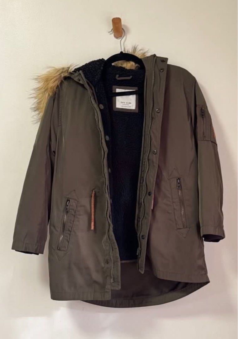 Zara kids Trench coat (Category: Babies & Kids Fashion) located in Tuguegarao City. Submitted by someofmystuff (Listing ID 1350825503, Image 2). Description: Bought for 3k No flaws Best fit to 9 YO Shipping s/o to the buyer via jrs or lbc only.