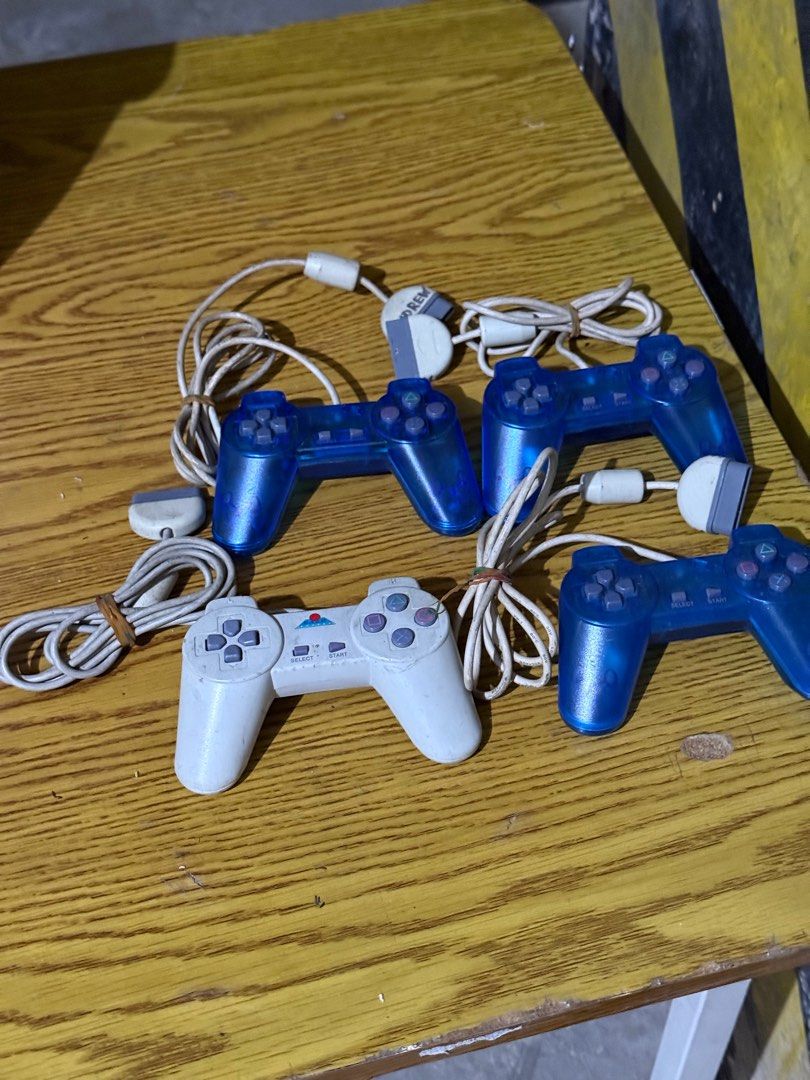 4 Pcs. Ordinary PS1 Controllers (Category: Controllers) located in Baguio. Submitted by bnrd_ (Listing ID 1354073604, Image 1). Description: 4 Pcs. Of Ordinary PS1 controllers for only 300Php..