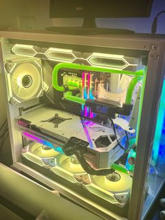 （分類：）位於 。 由 turbo6827 提交（商品編號 1354083928，圖片 1）。簡介： 。