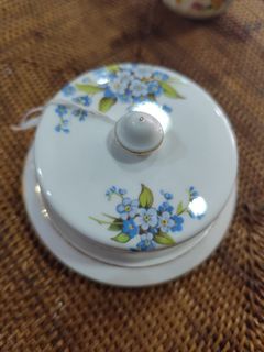 (Category: ) located in . Submitted by thriftteata (Listing ID 1354048921, Image 1). Description: .