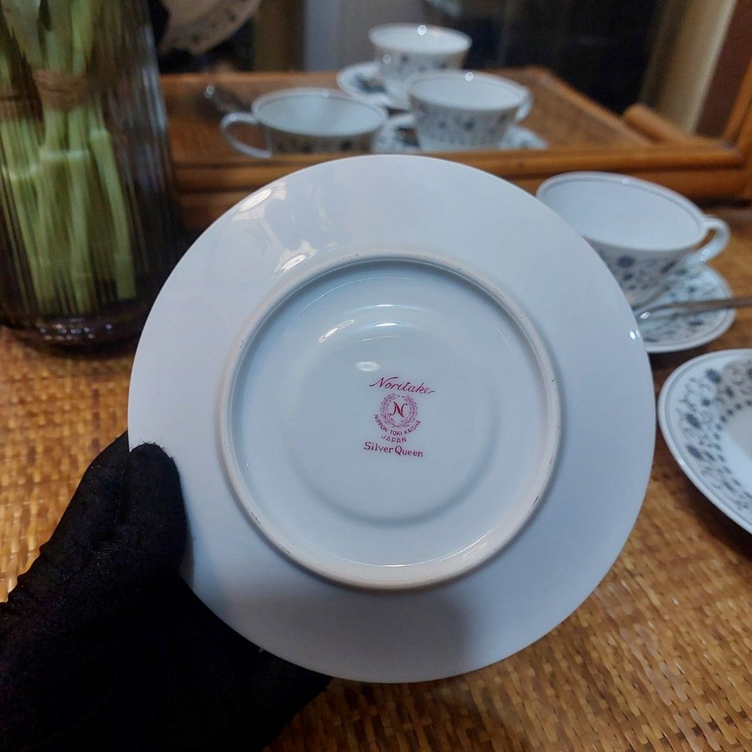 Authentic Noritaki Silver Queen Tea Set (Category: Coffee & Tea Tableware) located in Binangonan. Submitted by makoleksyon (Listing ID 1354058086, Image 3). Description: brand new with box 3 Set of Cup and Saucer with spon perfect pang gift bought in Japan.