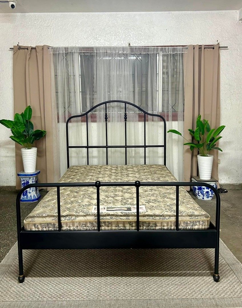 bed set (Category: Bed Frames & Mattresses) located in Valenzuela. Submitted by jenelyn6 (Listing ID 1354067154, Image 2). Description: Imported Ikea Queen Bedset from Japan P18,999 Only 58x80x19in Steel Bedframe/ Super Kapal/ Heavy duty With Mattres 8in kapal Ikea Brand Super Ganda Clean n Sanitized Ready to use Pwede sa Maselan at Maarte Heavy Duty No issue Good Condition Minor scratch Goods na Goods at Super Maganda From Japan Loc: Angeles Cit