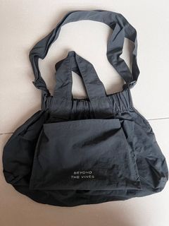 BEYOND THE VINES XS DUMPLING BAG
