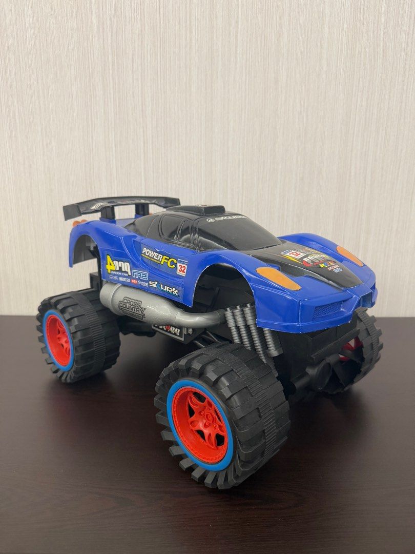 Big Monster Truck (Category: Cleaning Tools & Supplies) located in Quezon City. Submitted by iamml87 (Listing ID 1354040820, Image 1). Description: RFS: Decluttering MOP: Gcash Shipping c/o buyer.