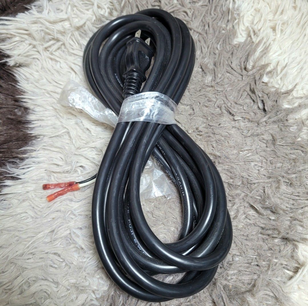 Black Power Cable! (Category: Cables & Adaptors) located in Pasig City. Submitted by hoa_japan_surplus_32023 (Listing ID 1354097907, Image 1). Description: ❌️NON-COD ✅️ PAYMENT FIRST POLICY ✅️ FIRST TO PAY _____________________________________________ ‼️SHIPPING OPTION‼️ 📌J&T, Gogo Express, Lalamove or Personal Pick-up Location: PASIG CITY ____________________________________________ ‼️MODE OF PAYMENT‼️ 📌GCASH OR BANK TRANSFER 📌We ship NATIONW