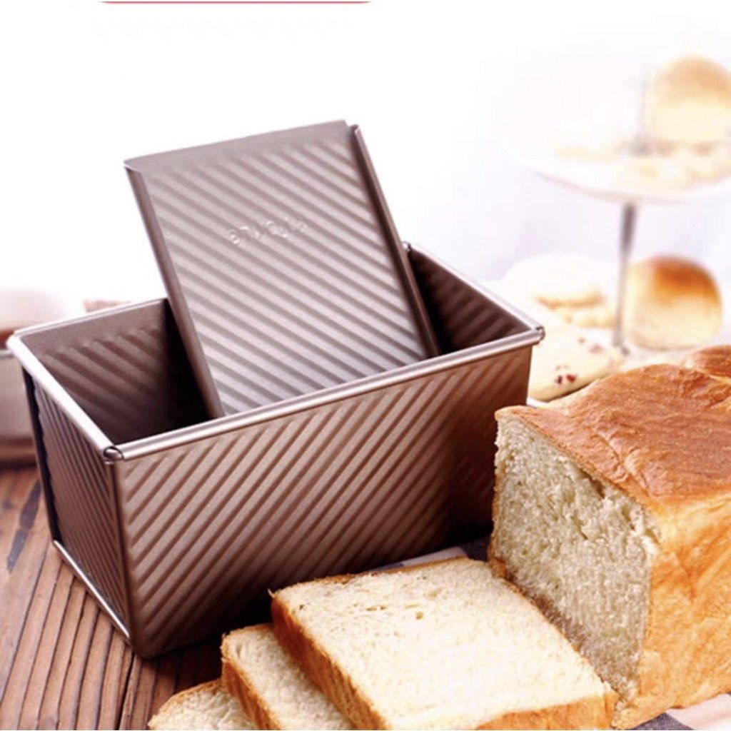 Bread Tin (Category: Bakeware) located in Singapore. Submitted by javytang (Listing ID 1354064041, Image 1). Description: 450g rose gold bread tin with lid Got it as a gift but i alrd got 1. Best price you’ll see for smth brand new.