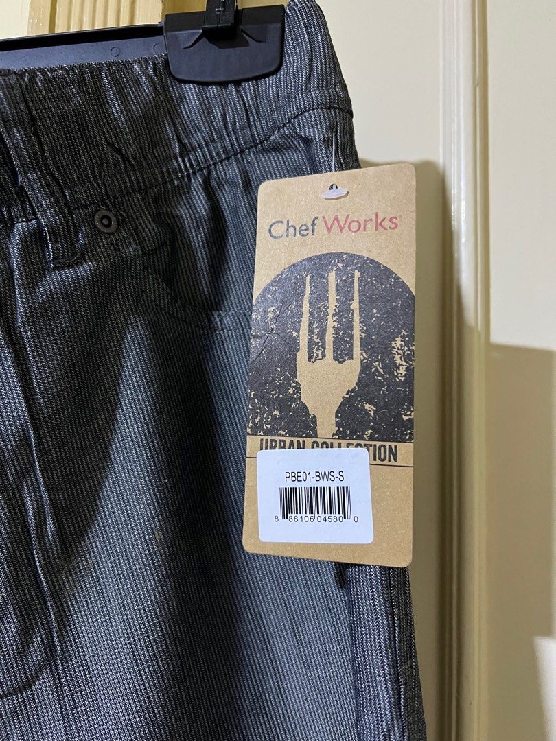 Chef Works jogger pants (Category: Joggers) located in Makati City. Submitted by basicprojects (Listing ID 1354069743, Image 3). Description: Brand new, unused. Bought for around almost 3k now selling low. Would fit 28-30 waist. For all the chefs out there who wants to look stylish while at work :) .