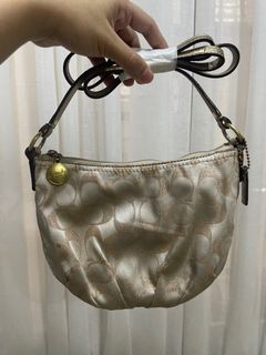 (Category: ) located in . Submitted by slaystyleph (Listing ID 1354044933, Image 1). Description: .