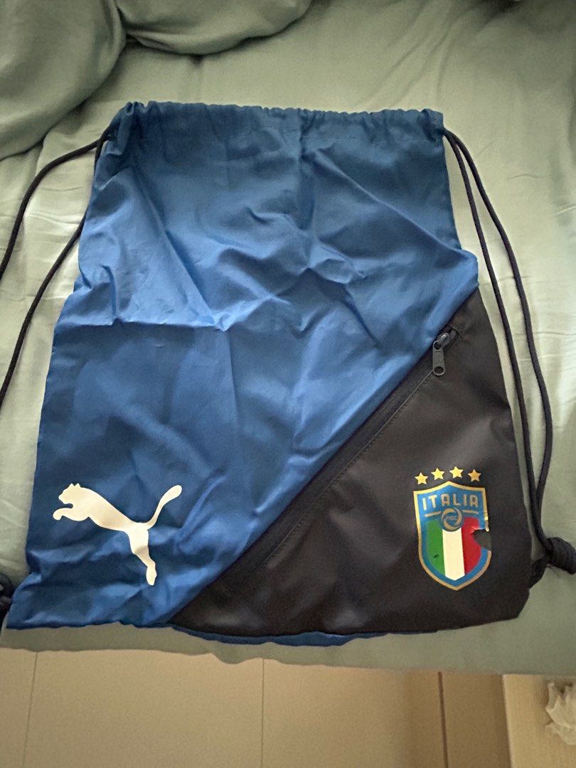 drawstring bag (Category: Backpacks) located in Singapore. Submitted by magnesiumnitrate (Listing ID 1354101090, Image 1). Description: Puma italy draw string bag ufc drawstring bag slightly used.