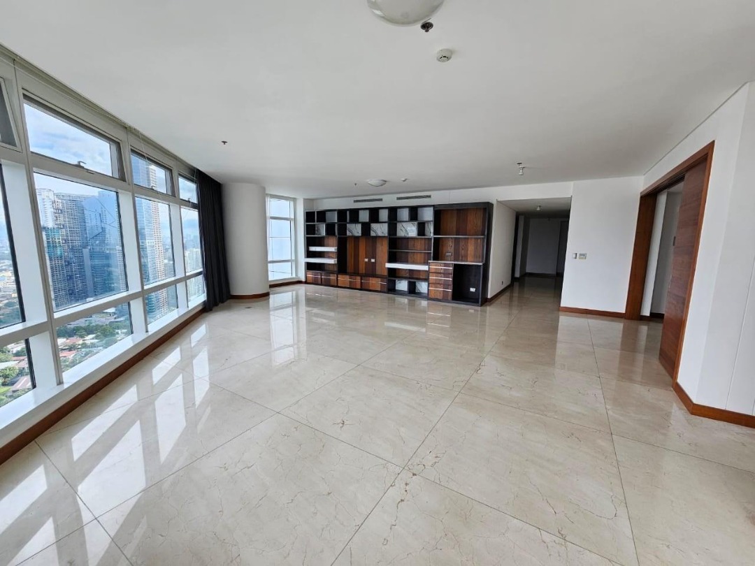 (Category: ) located in . Submitted by hvp.realtyinc (Listing ID 1354021110, Image 1). Description: .