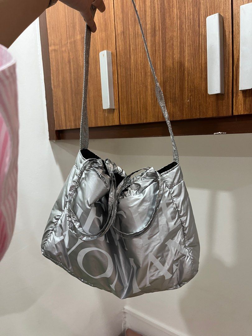 gentlewoman silver puff bag (Category: Shoulder Bags) located in Rizal. Submitted by shop.md (Listing ID 1354079605, Image 2). Description: original with tag never used rfs: gifted :) selling low! 😄 price slightly negotiable .