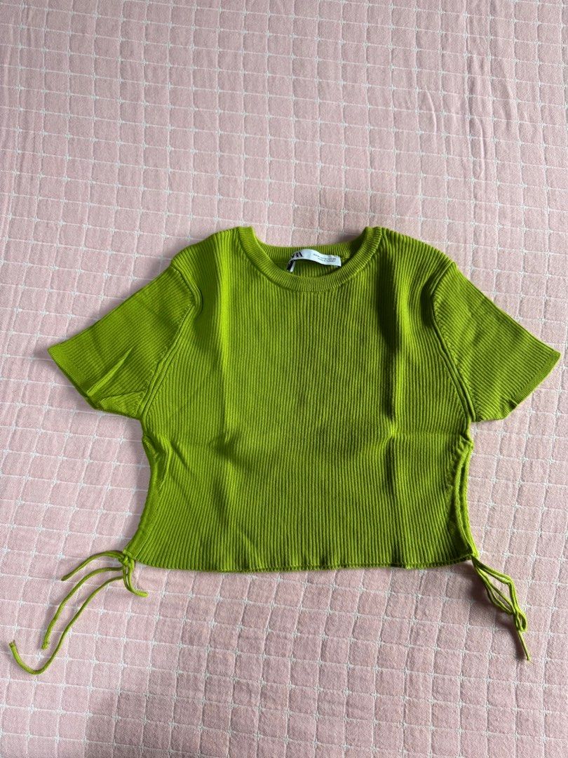 Green Zara cropped top with ties (Category: Shirts) located in Quezon City. Submitted by notformirent (Listing ID 1353985431, Image 1). Description: .